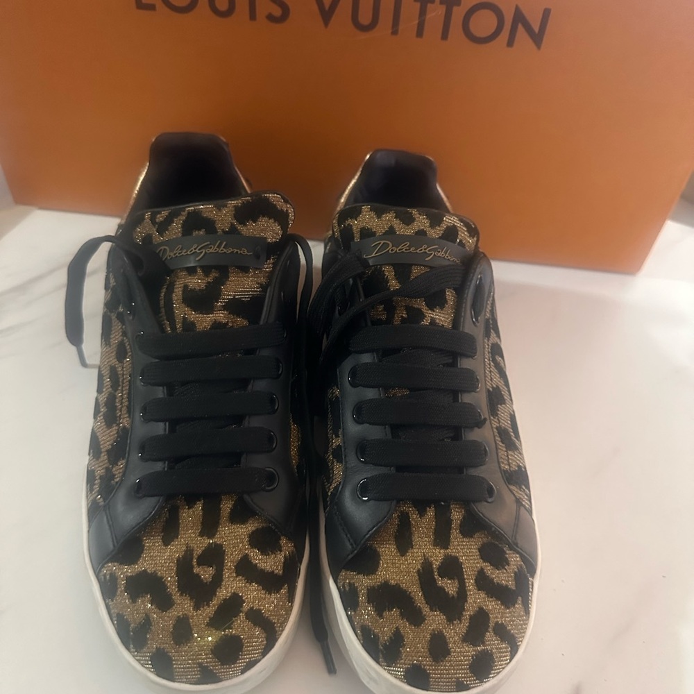 Dolce & Gabbana Women's Black and Gold Leopard Sneakers